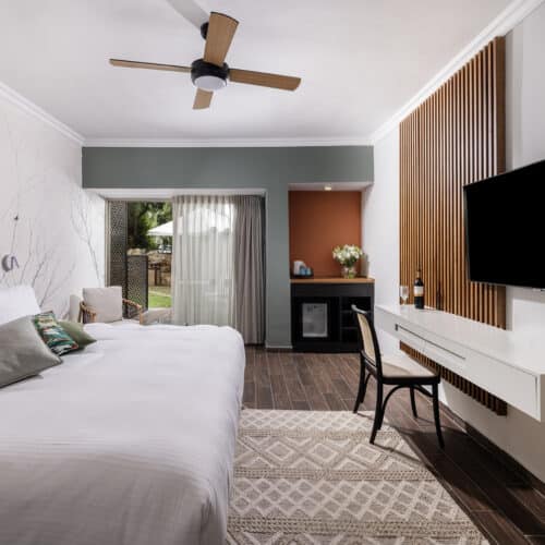 C Hotel Neve Ilan