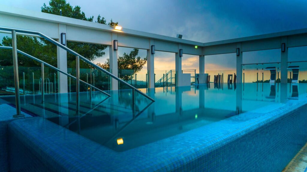 Almond Hotel