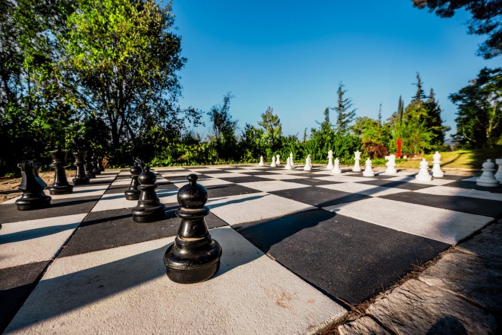 לוח שחמט ענק​