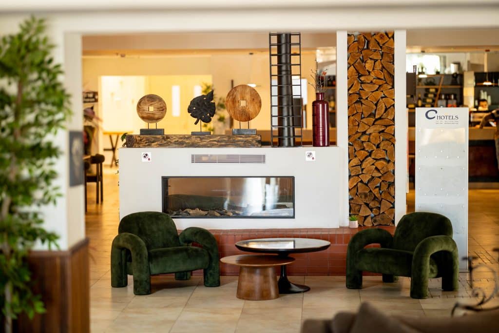 לובי נווה אילן